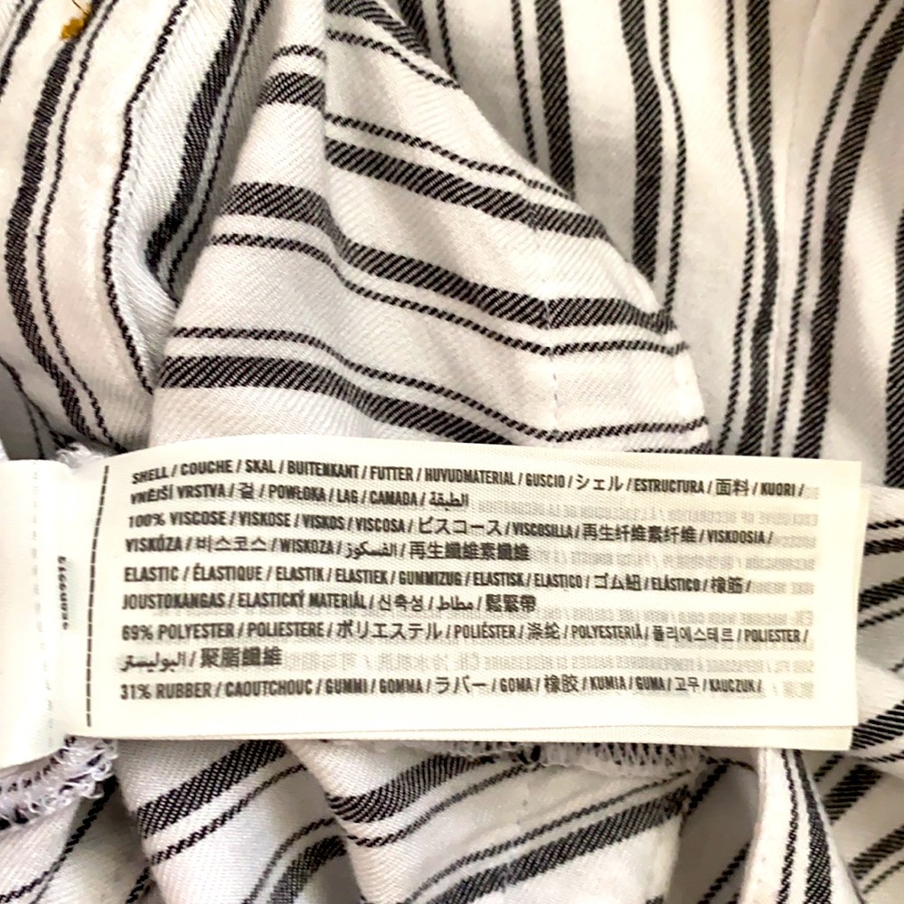 Hollister Striped Romper with Pockets Small - Picture 5 of 5
